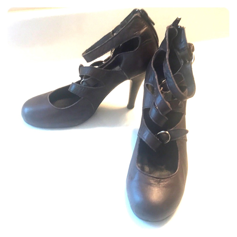 Steve Madden rounded toe pumps SZ 6.5